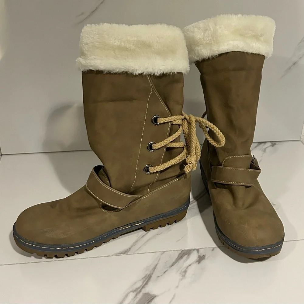 Women's Brown Winter Boots with Cream Fur Lining
